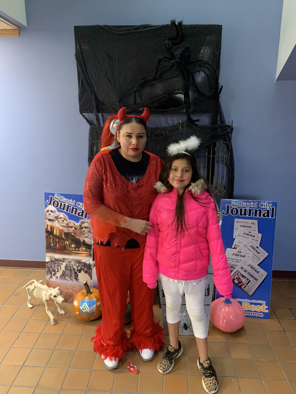 Halloween Pictures to run in Thursday's paper 167.JPG